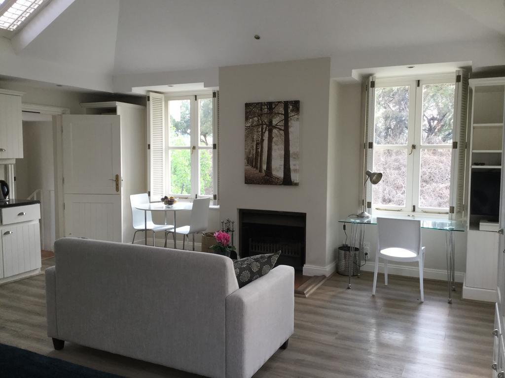 Atholanda Apartment โจฮันเนสเบิร์ก ภายนอก รูปภาพ